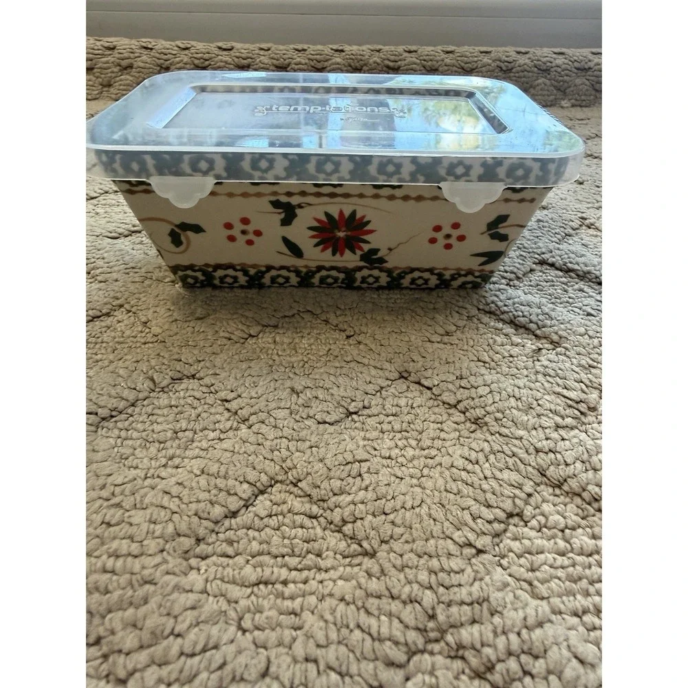 Temp-tations  12 Ounce Loaf Pan with Lid